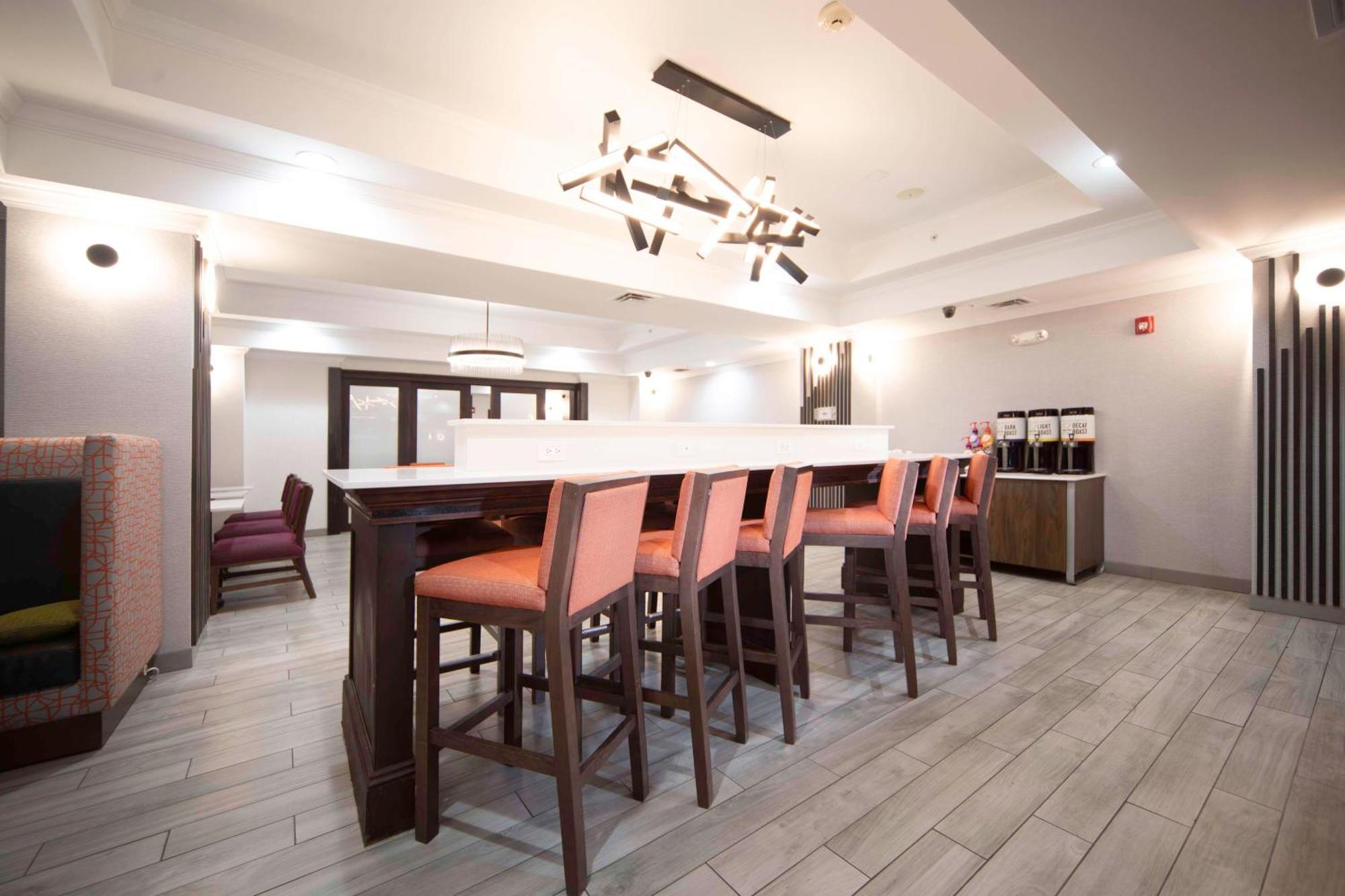 Hampton Inn Bryant Zewnętrze zdjęcie